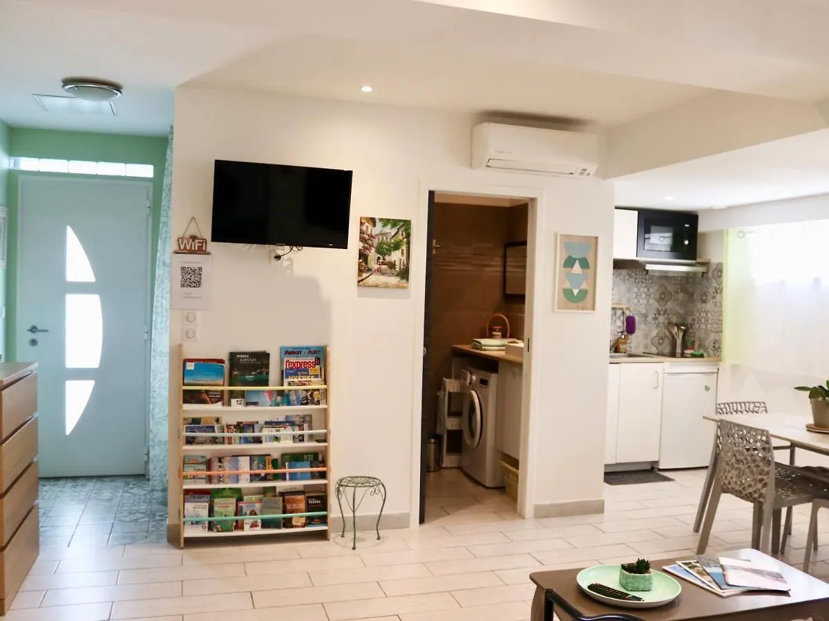 Appartement De 45 M2 En Rez-De-Villa Avec Jardin Hyères Franciaország