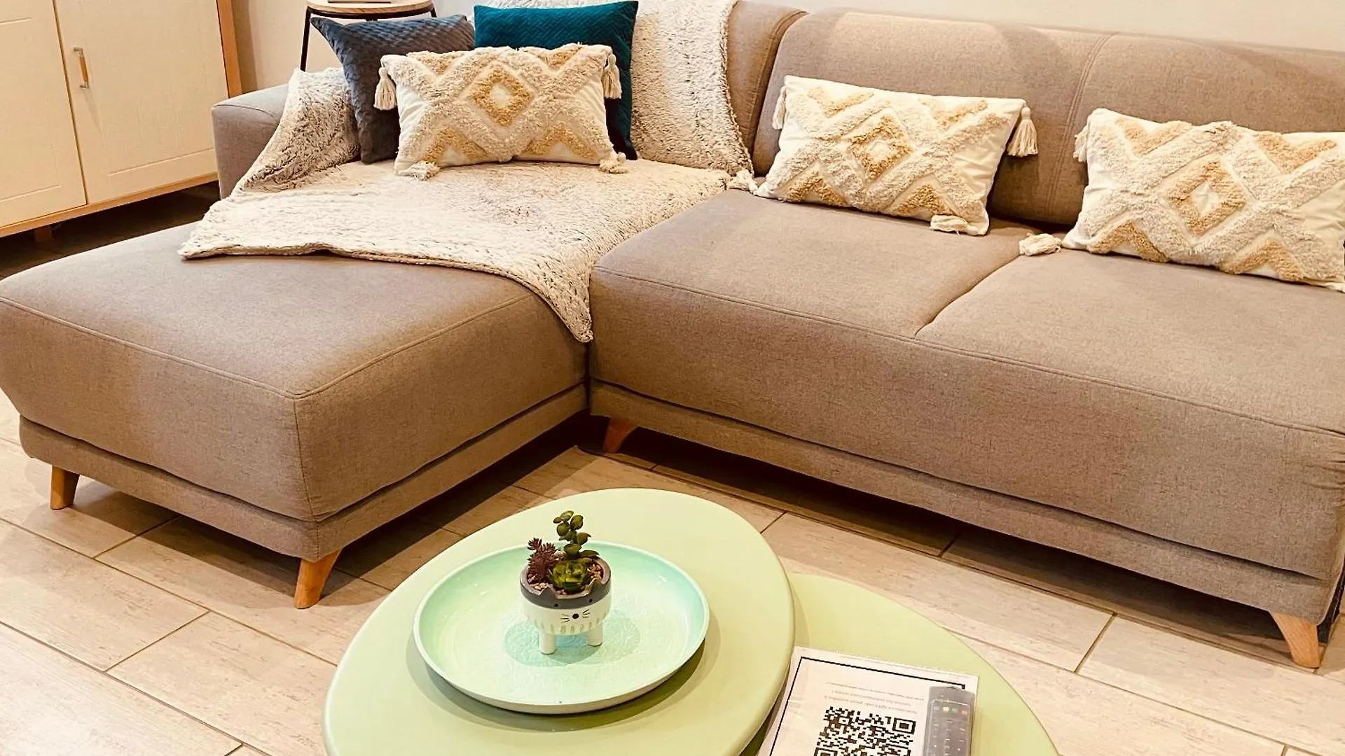 Appartement De 45 M2 En Rez-De-Villa Avec Jardin Hyeres